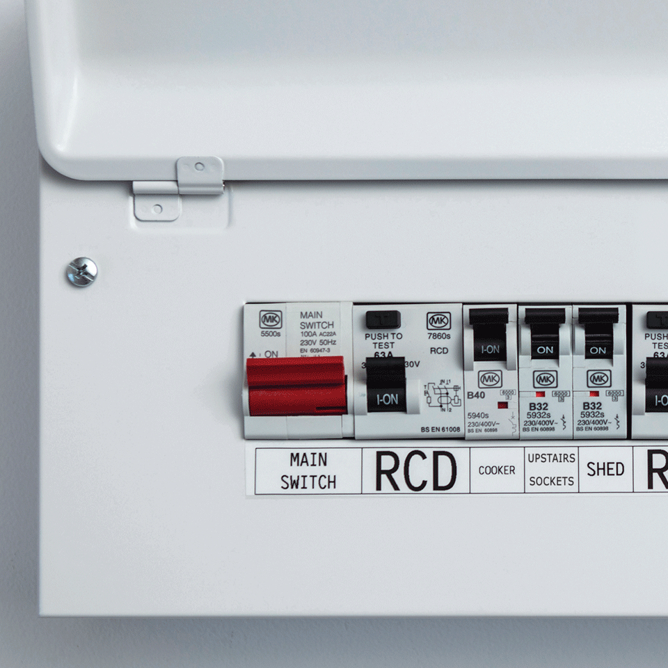 BROTHER ROTULADORA PT-E560BTVP TERMO TRANSFERENCiA Bluetooth USB